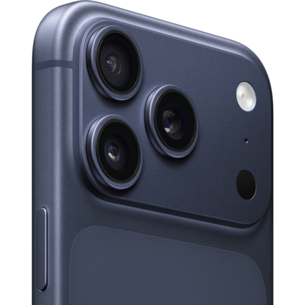 iPhone 17 Pro синий 3